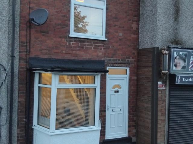 Three Bedroom Mid Terrace House for Rent in South Normanton