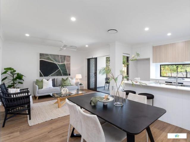Three Bedroom Modern Townhome with Ducted A/C