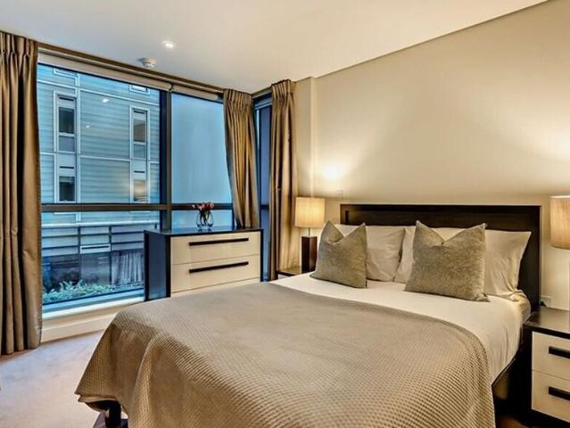 Three Bedroom Near Edgware Road 3 bed flat to rent £7,345 pcm £1,695 pw