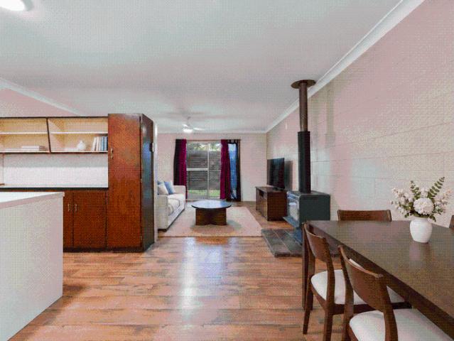 Three Bedroom Acreage Home in Convenient Chandler Location