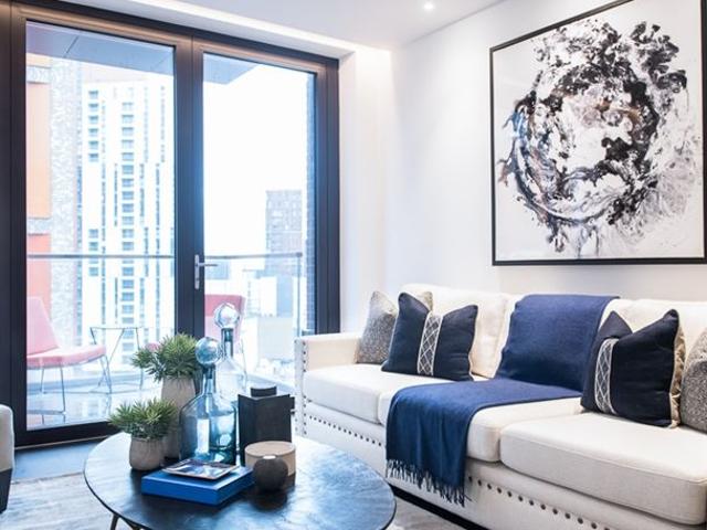 THREE BEDROOM APARTMENT TO LET CHARLES CLOWES WALK NINE ELMS SW11