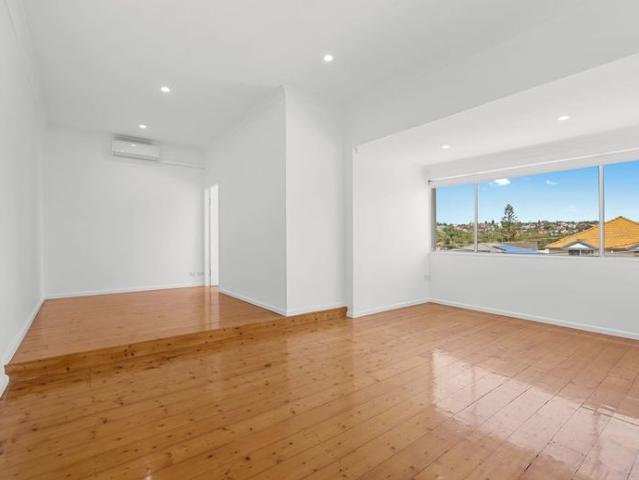 Three Bedroom Apartment With Large Courtyard