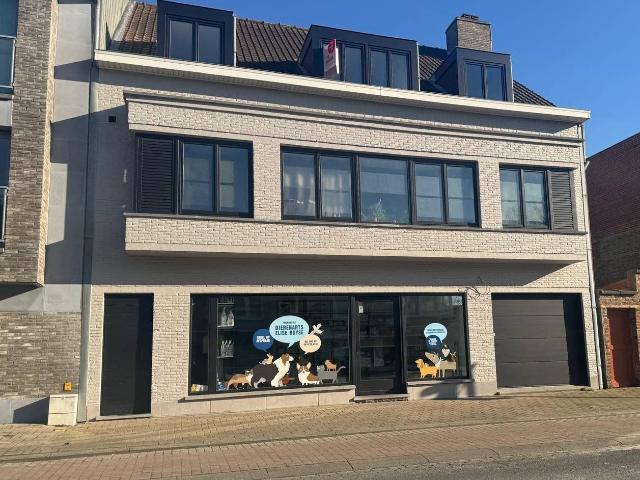 Three bedroom apartment for rent