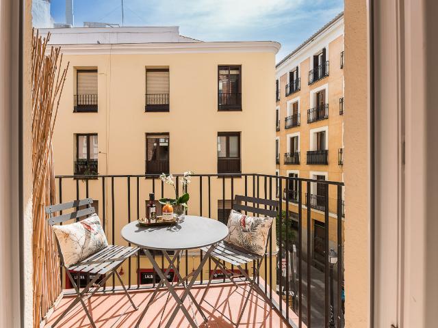 Three bedroom apartment in the center of Madrid
