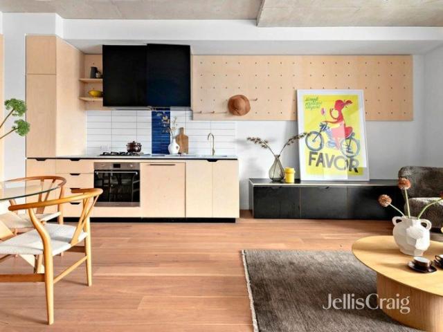 Three Bedroom Apartment in Brunswick