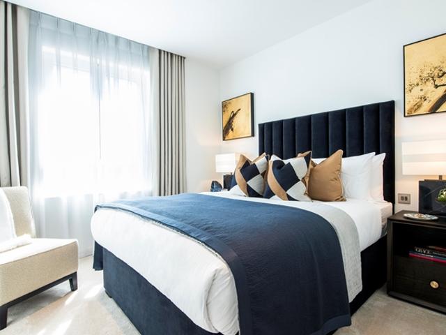 Three Bedroom Apartment in Garrett Mansions, Edgware Road London W2