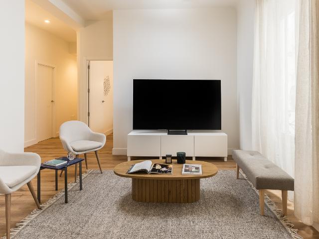 Three bedroom apartment steps from El Retiro