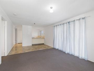 THREE BEDROOM BAYSIDE HOME CLOSE TO THE BAY. PLEASE NOTE: RENT WILL INCREASE TO $670 PER WEEK TWO MONTHS AFTER COMMENCEMENT OF LEASE