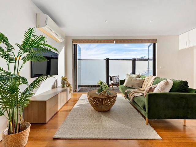 THREE BEDROOM BEACHSIDE BLISS