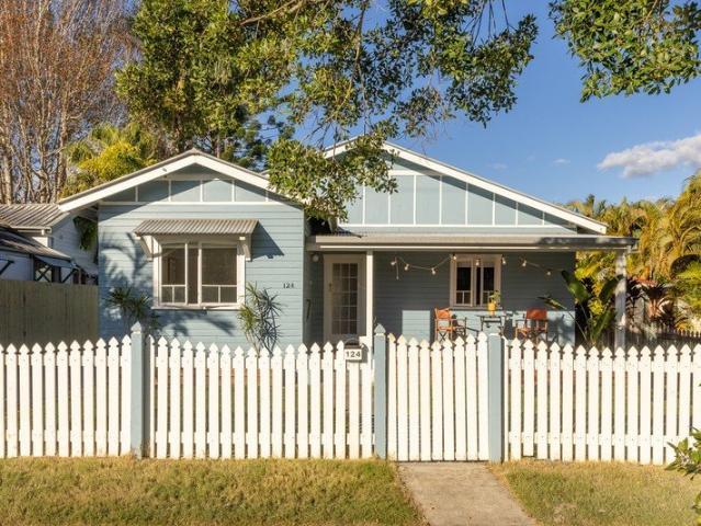 Three Bedroom Character Cottage In The Heart Of Mullumbimby