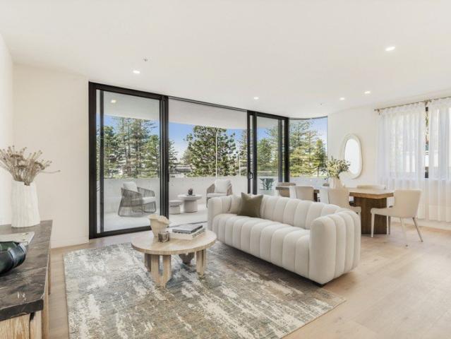 Three Bedroom Coastal Residence with Stunning Ocean Views
