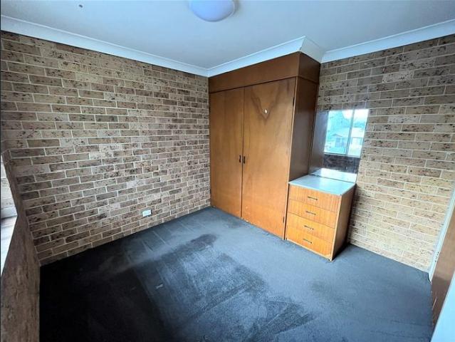 THREE BEDROOM COASTAL UNIT
