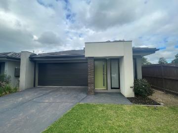 THREE BEDROOM CONTEMPORARY HOME