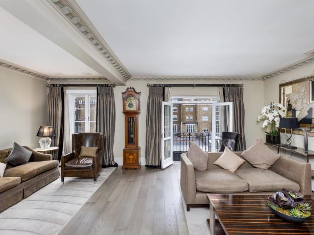 Three Bedroom Duplex with Private Roof Terrace, Eaton Place