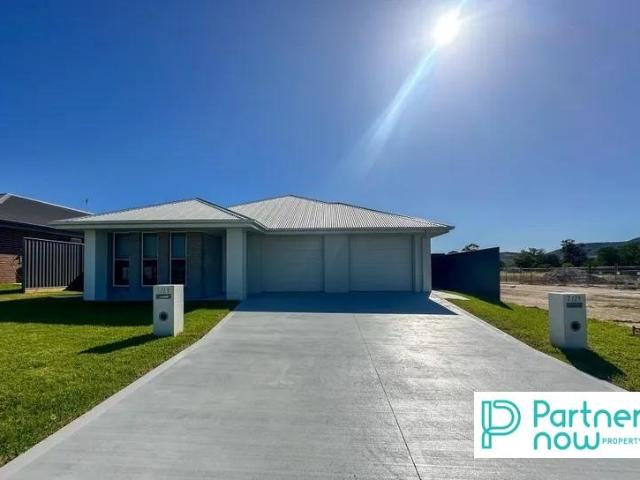 Three Bedroom Duplex in Kootingal