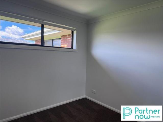 Three Bedroom Duplex in Moore Creek