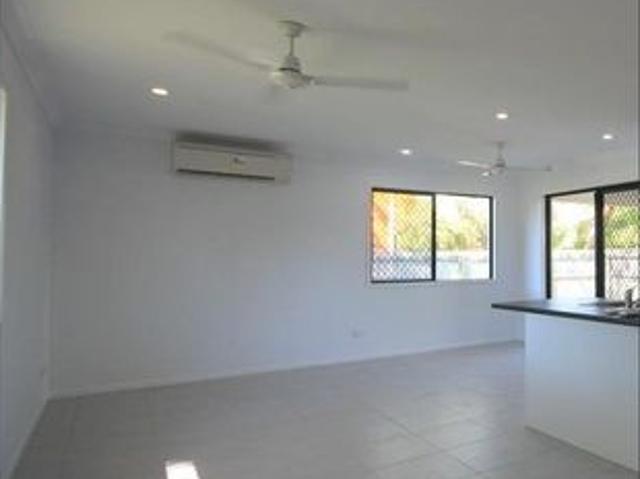 Three Bedroom Duplex in Oonoonba BREAK LEASE