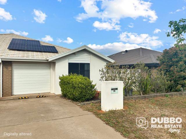 THREE BEDROOM DUPLEX IN OUTLOOK