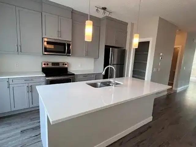 Three bedroom duplex Seton