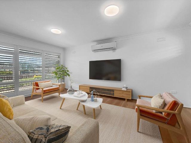 THREE BEDROOM FAMILY HOME AT THE END OF CUL DE SAC