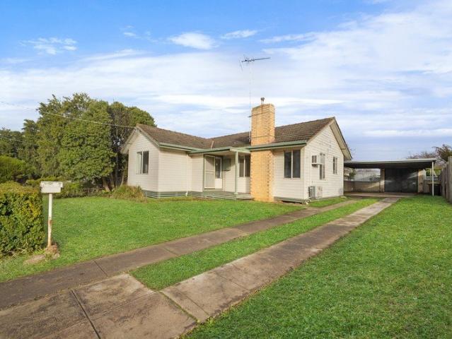 Three bedroom family home AVAILABLE NOW