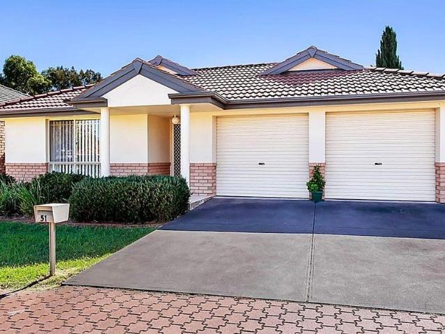 Three bedroom family home for rent OAKDEN