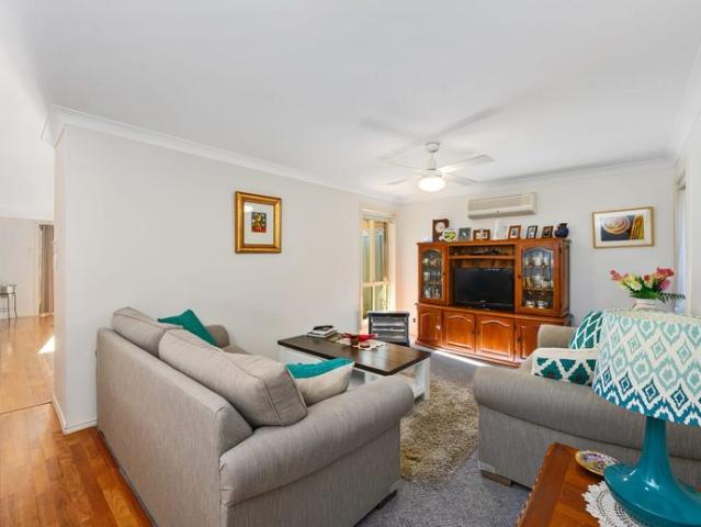 THREE BEDROOM FAMILY HOME IN QUIET NEIGHBOURHOOD