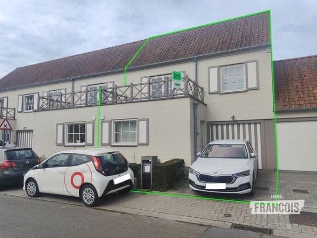 Three bedroom family home with garage in Moerkerke