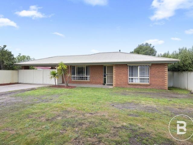 THREE BEDROOM FAMILY HOME WITH EXCEPTIONAL SHEDDING & OUTDOOR ENTERTAINING