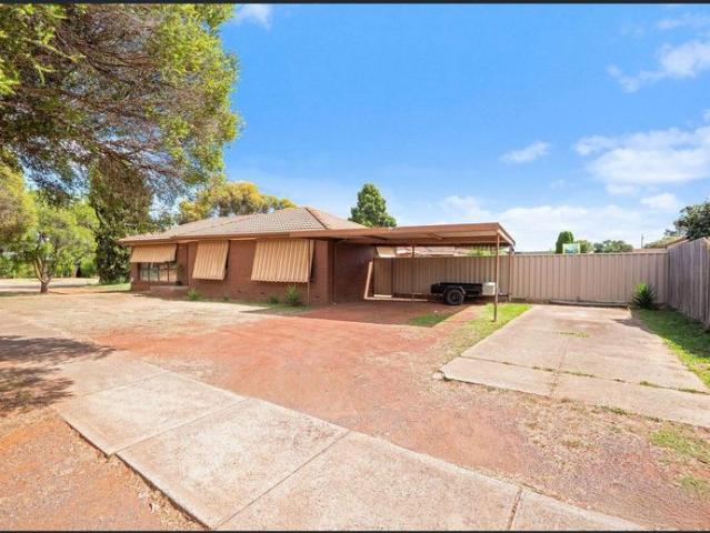Three Bedroom Family Home with Large Backyard
