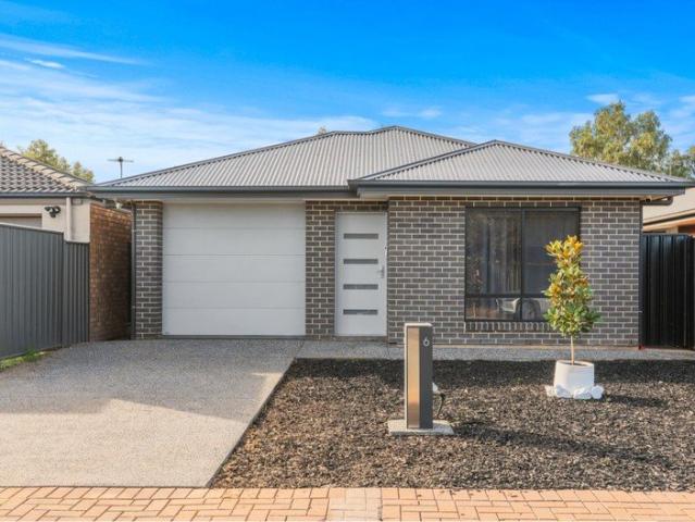 Three Bedroom Family Home with Style and Sophistication