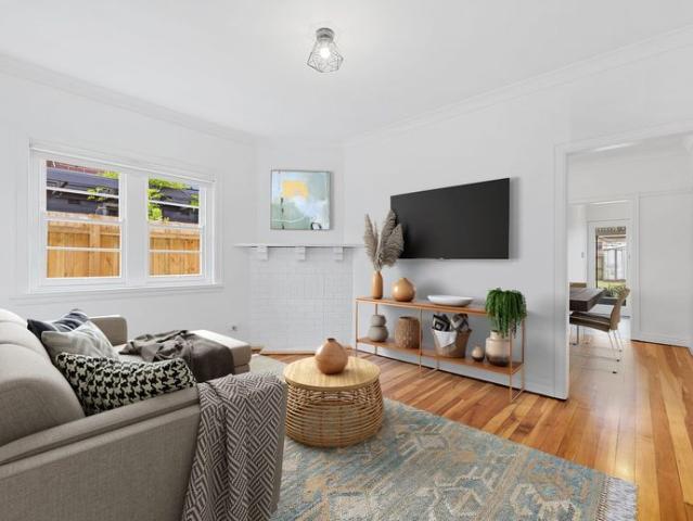 Three Bedroom Family Home with Parking!