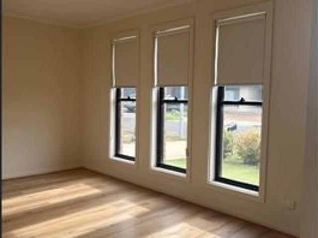 Three Bedroom Family Home with Two Living Spaces