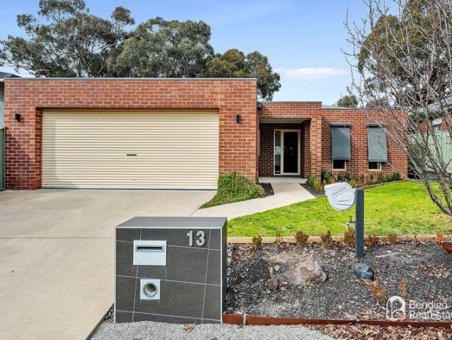 THREE BEDROOM FAMILY HOME WITH UNDERCOVER ENTERTAINING IN MAIDEN GULLY