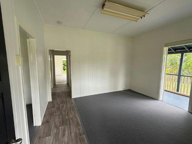 Three Bedroom Freshly Renovated Home in North Ipswich!