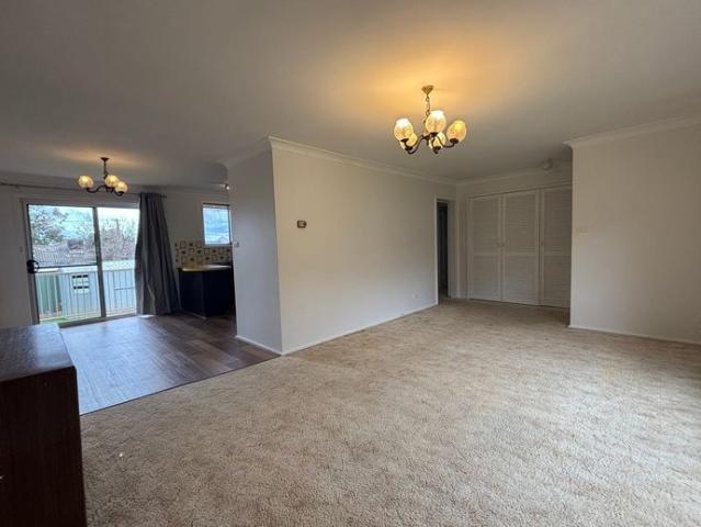 Three Bedroom Home Conveniently Located!