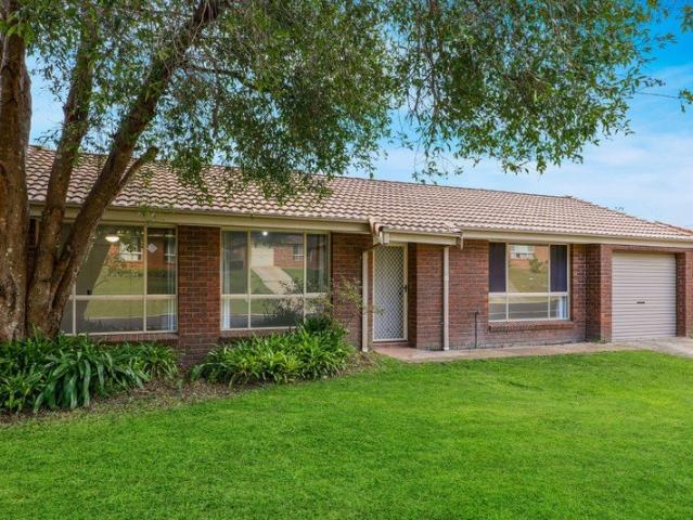Three bedroom home close to local amenities