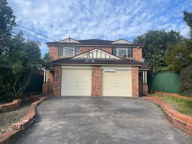Three Bedroom Home Close to Schools & Transport