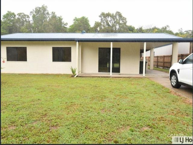 Three Bedroom Home Close to the Beach