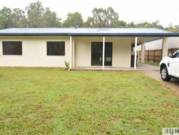 Three Bedroom Home Close to the Beach