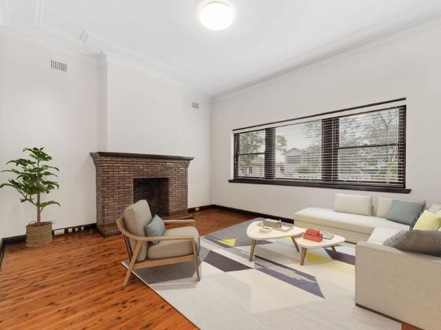 Three Bedroom Home in Castlecrag