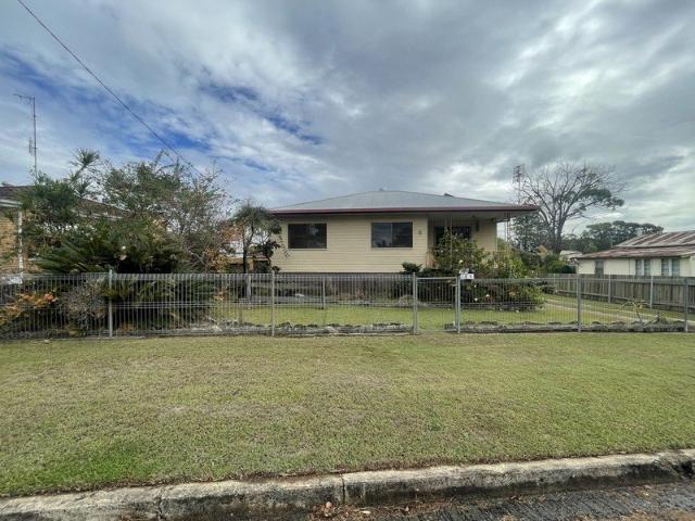 Three bedroom home in a convenient South Grafton location