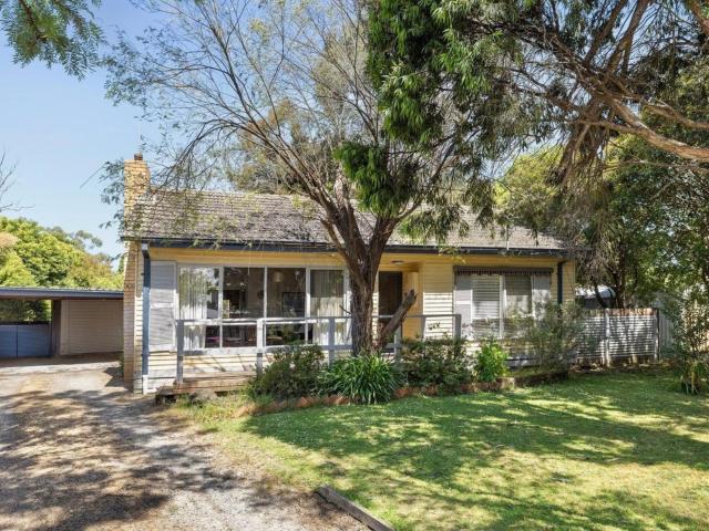 Three bedroom home in a court location