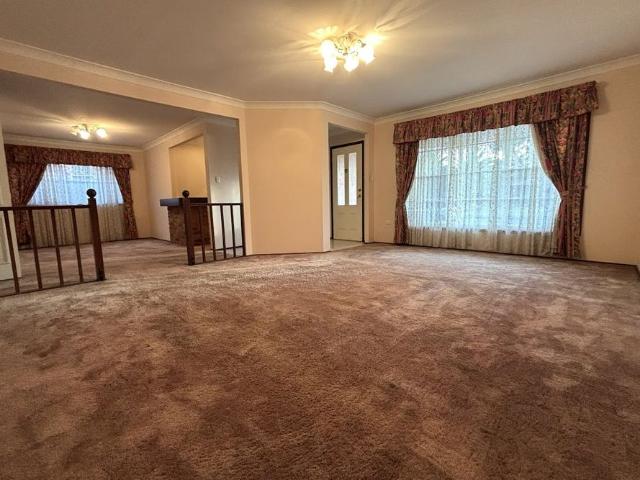 Three Bedroom Home in Ashtonfield with Multiple Living Spaces