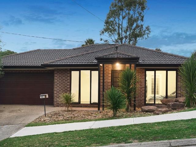 Three bedroom home in great location!
