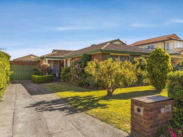 Three Bedroom Home In GWSC And Glendal Primary School Catchment STSA