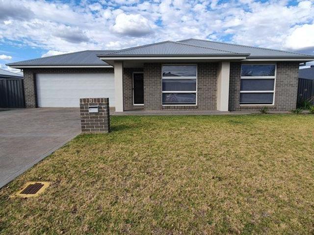 THREE BEDROOM HOME IN MAGNOLIA ESTATE