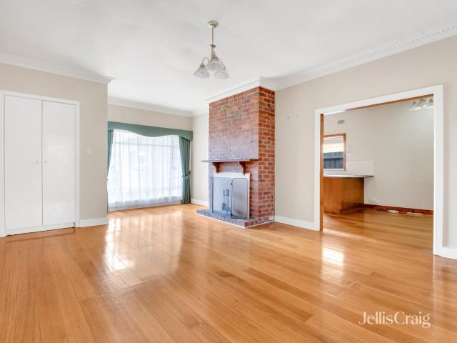 Three Bedroom Home in Niddrie