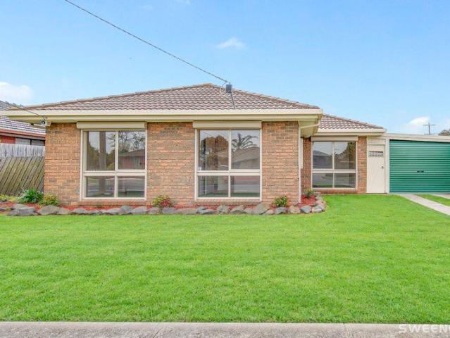Three Bedroom Home in Sought After Seabrook