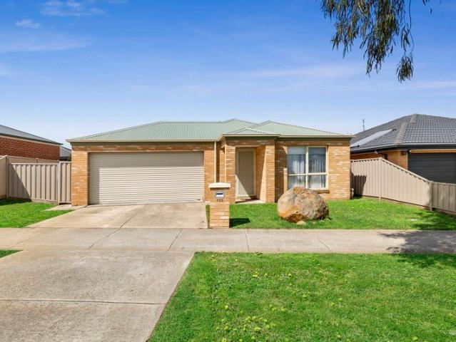 THREE BEDROOM HOME IN SEBASTOPOL